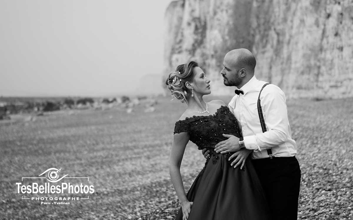Photographe mariage Caen Basse-Normandie, photographe mariage Caen, shooting photo mariage couple sur la plage à Caen en Normandie